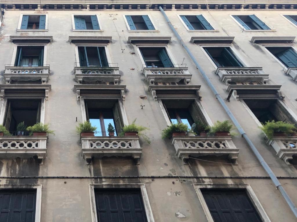 Hotel Ca' degli Specchieri Venedig Exterior foto